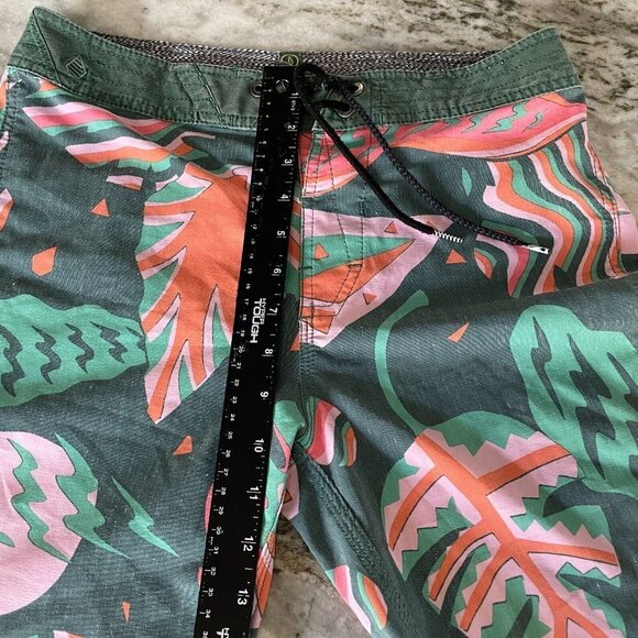 Volcom Scrap Stoney Board Short Men 28 / 14 Green Tropical Cinch Fly Swim Trunk - Picture 12 of 14